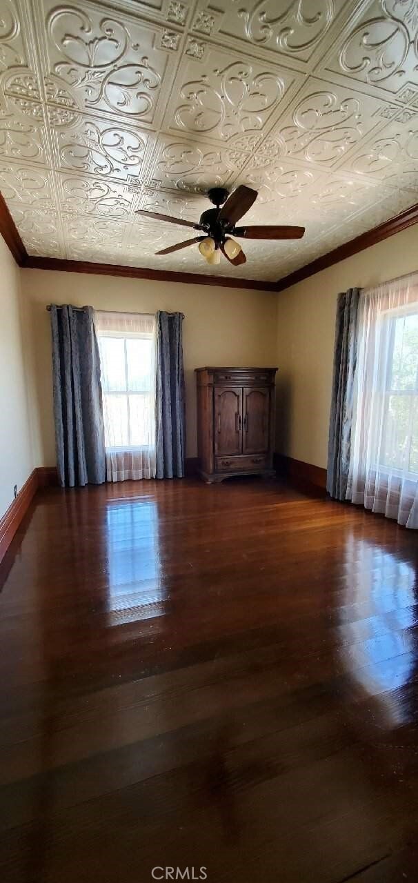 Building Photo - 495 E Collins Ave