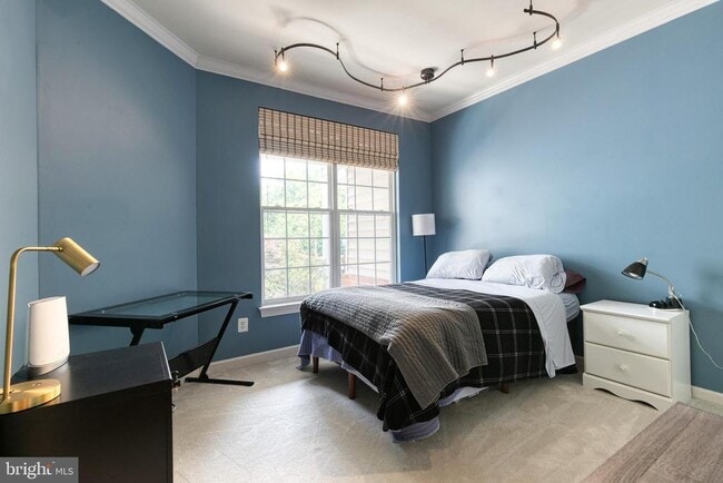 Building Photo - 318 Native Dancer Cir