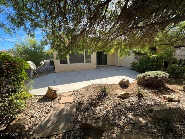 Building Photo - 5445 Progresso St