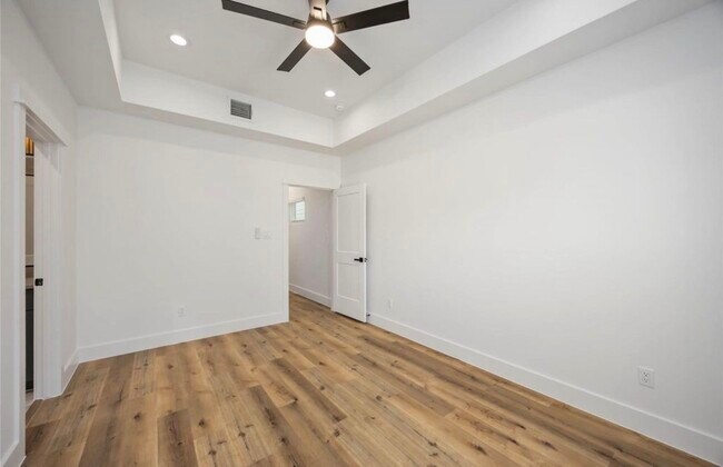 Building Photo - 8011 Cora St