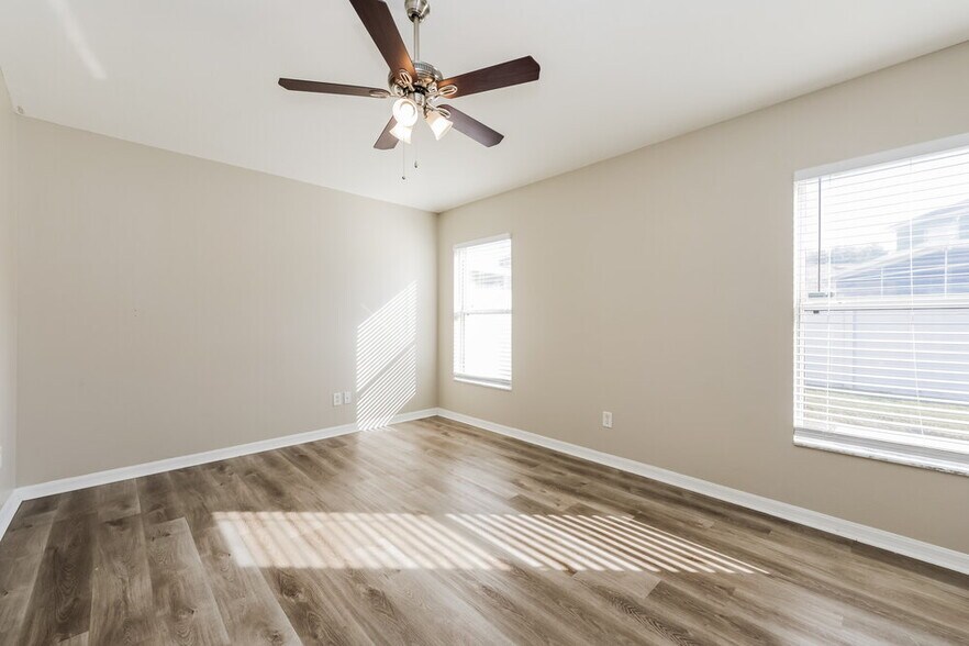 Building Photo - 8003 Canterbury Lake Blvd