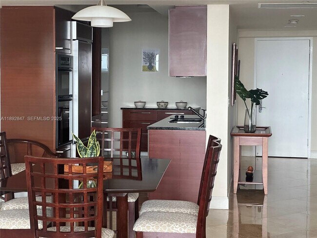 Building Photo - 1800 S Ocean Dr