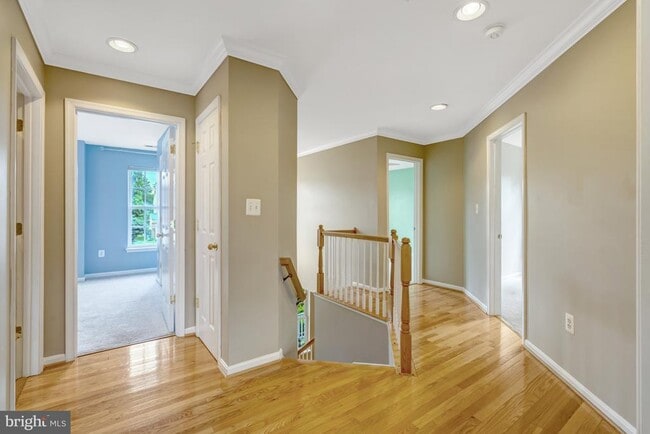 Building Photo - 6001 Alderdale Pl