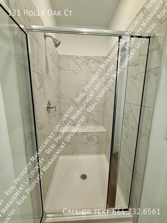 Building Photo - 131 Holly Oak Ct