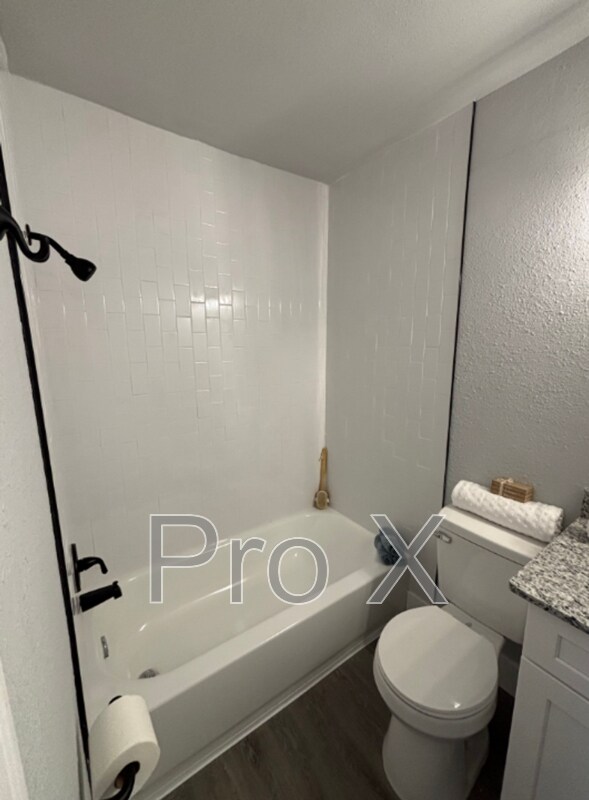 Building Photo - 309 Park St