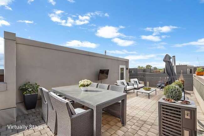 Building Photo - 801 N 6th St