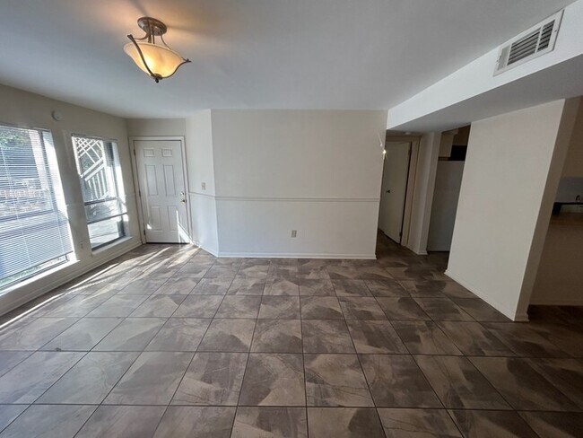 Building Photo - 3609 Juneau Rd