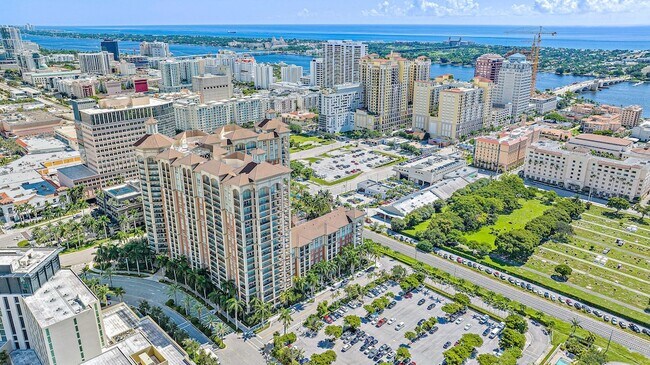 Building Photo - 550 Okeechobee Blvd