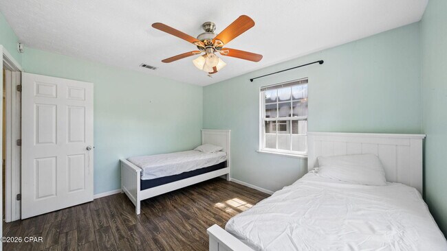 Building Photo - 3926 Sabal St