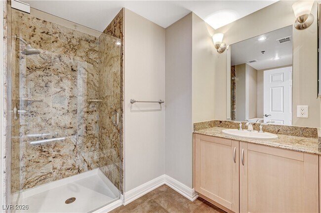 Building Photo - 150 S Las Vegas Blvd