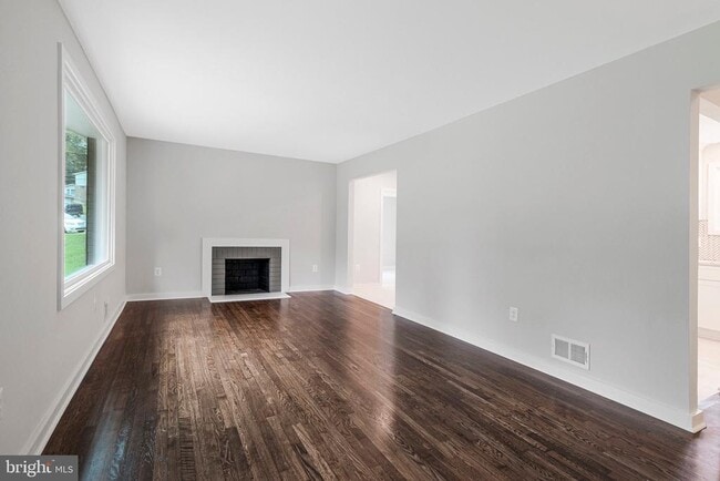 Building Photo - 5511 Callander Dr