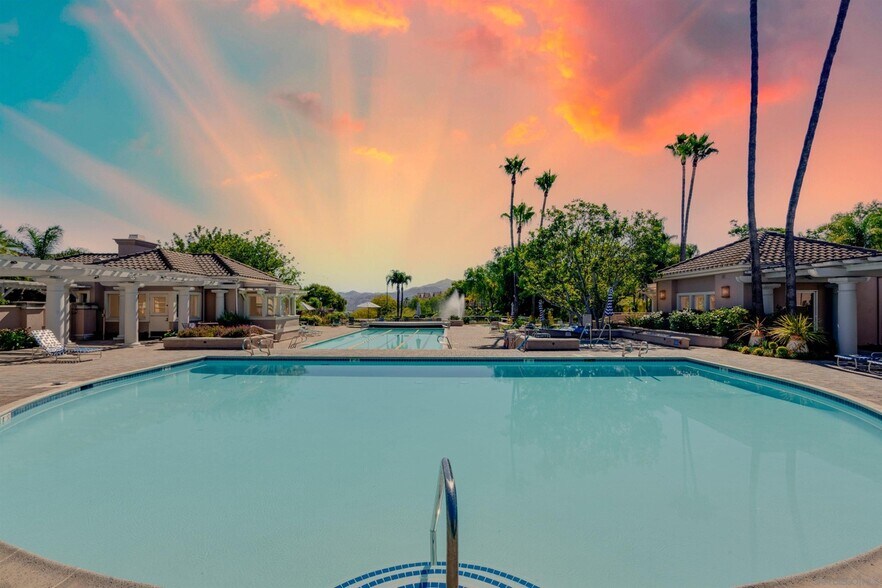 Building Photo - 18826 Caminito Cantilena