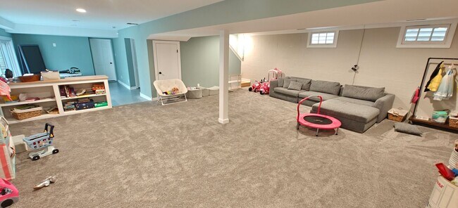 Building Photo - New renovation with River access in Midlothian