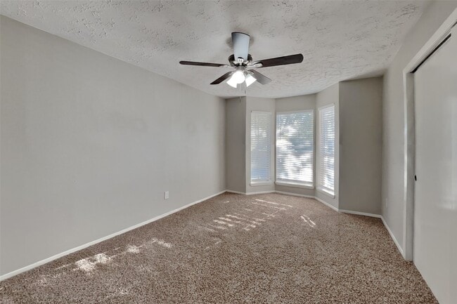 Building Photo - 7443 Kite Hill Dr
