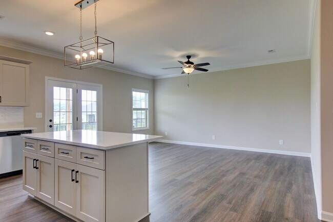 Building Photo - 2547 Rafiki Dr