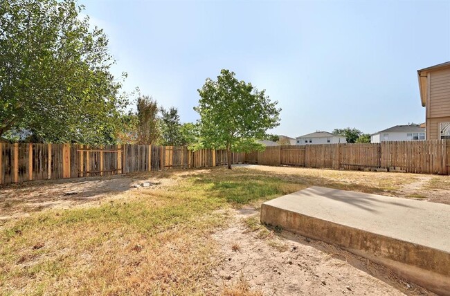 Building Photo - 480 Camelia Pkwy