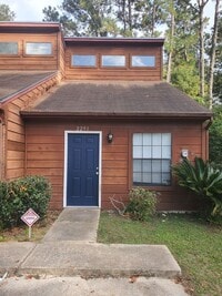 Building Photo - Charming Townhouse NW Tallahassee