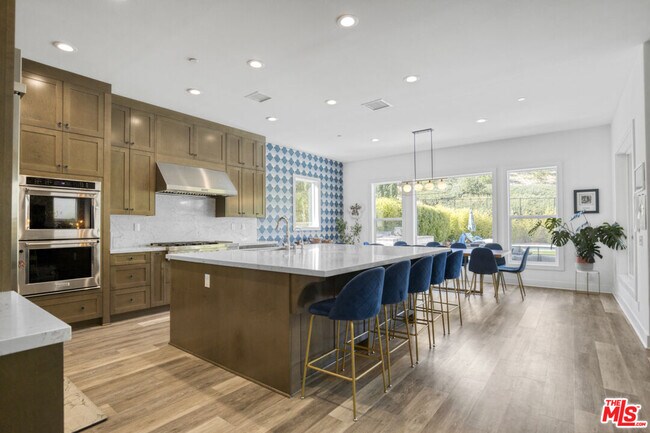 Building Photo - 12333 Finch Ct