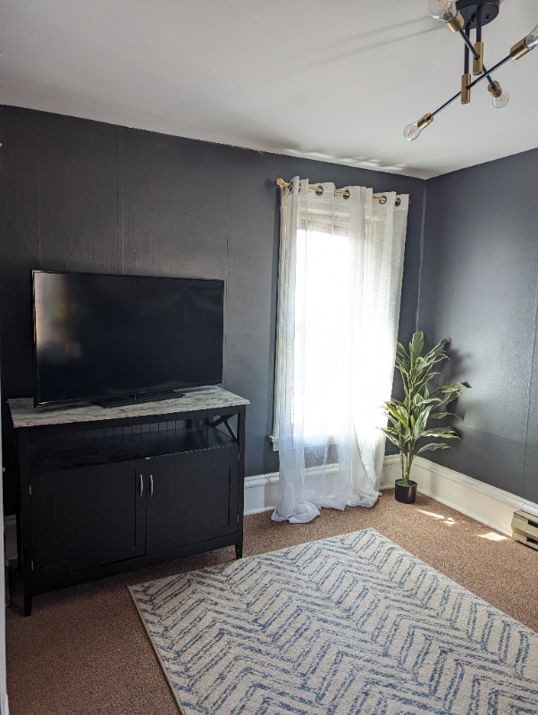 Building Photo - 1021 23rd Ave NE