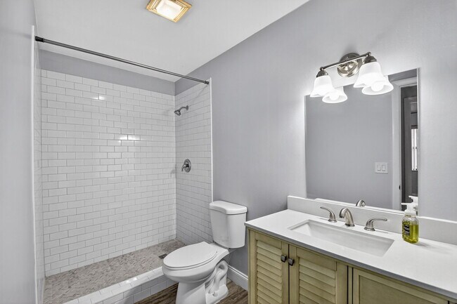 Building Photo - 5985 Forest Hill Blvd