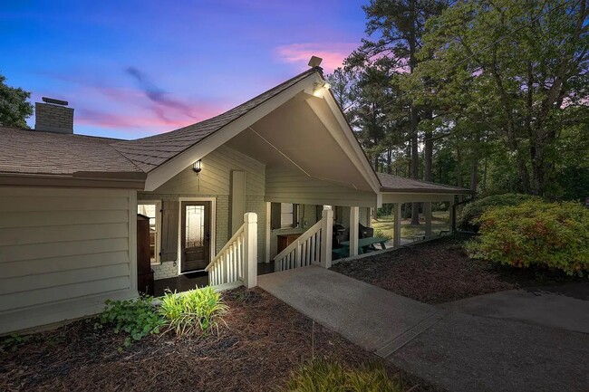 Building Photo - 333 Jim Crittendon Rd