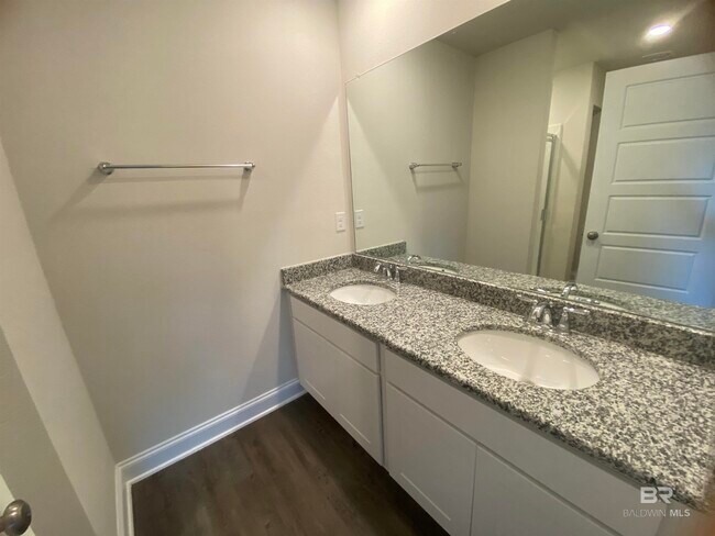 Building Photo - 6677 Spaniel Dr