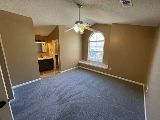 Building Photo - 1403 Chasewind Ct