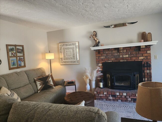 Building Photo - 3512 Vittoria Way
