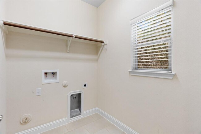Building Photo - 11205 Zimmerman Ln