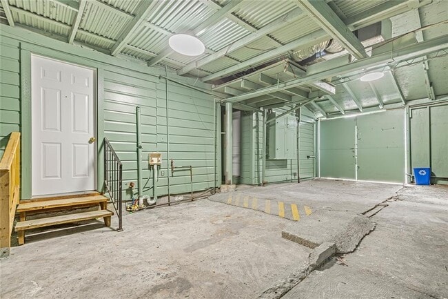 Building Photo - 1101 W Mary St