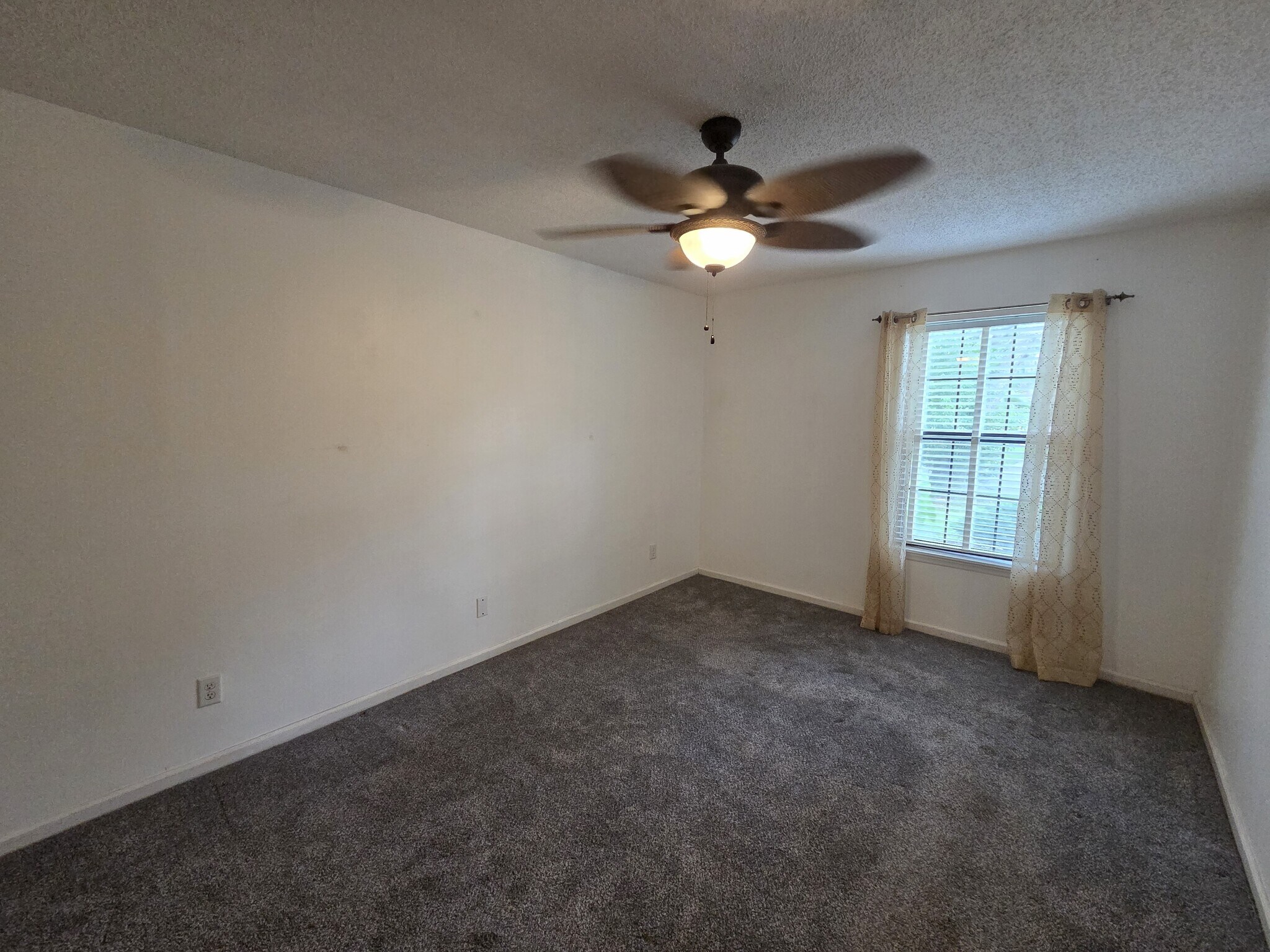 Front Bedroom - 35086 Whispering Oaks Blvd
