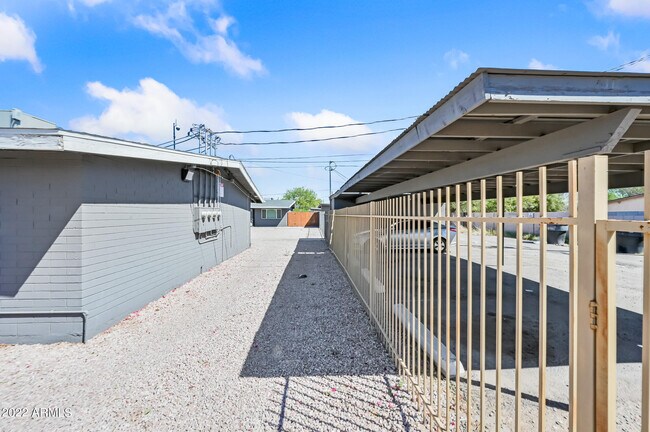 Building Photo - 4409 N 23rd Ave