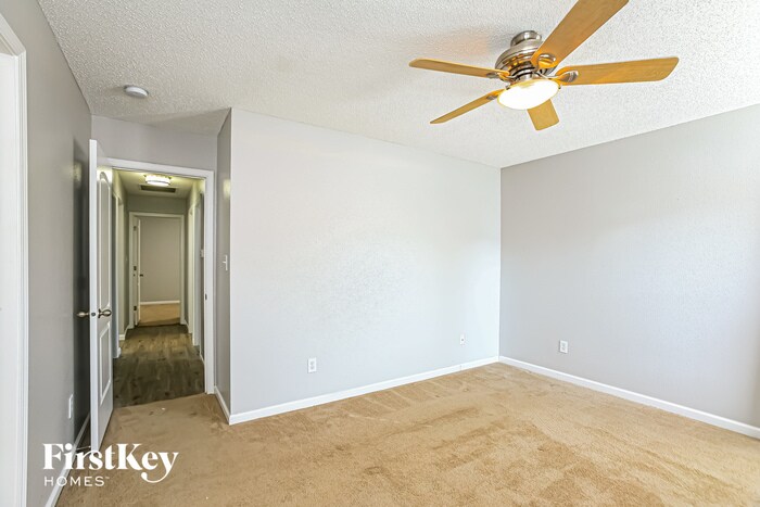 Building Photo - 15472 Sandlands Cir