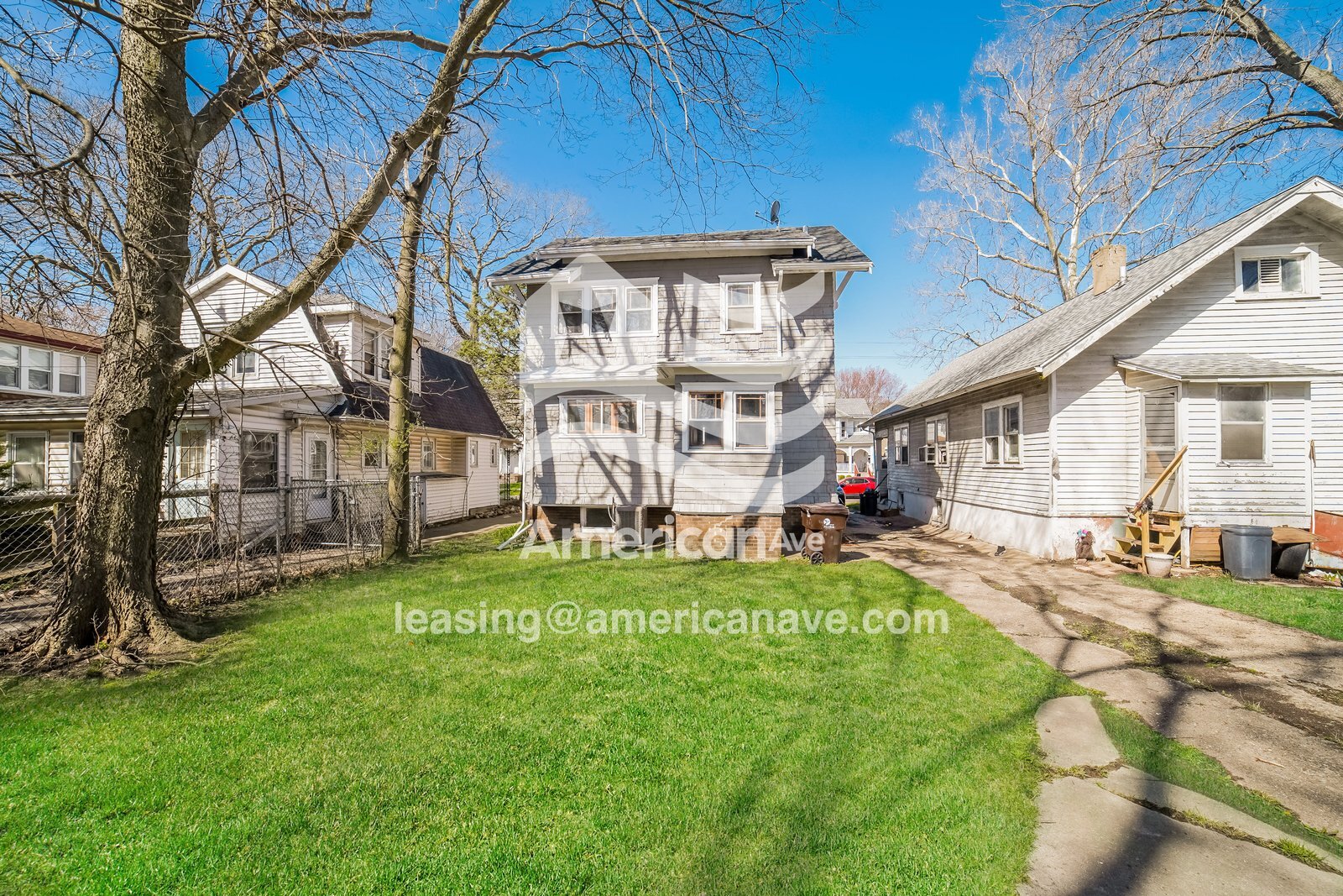 Building Photo - 1214 N Douglas St