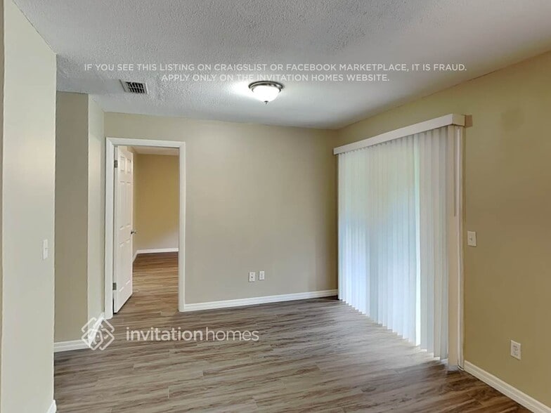 Building Photo - 628 Sherwood Dr