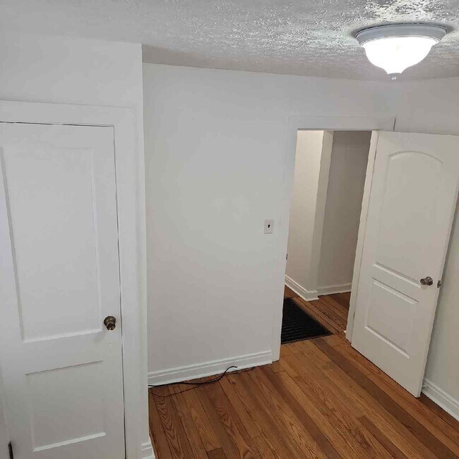 Building Photo - 1015 Camden Ave