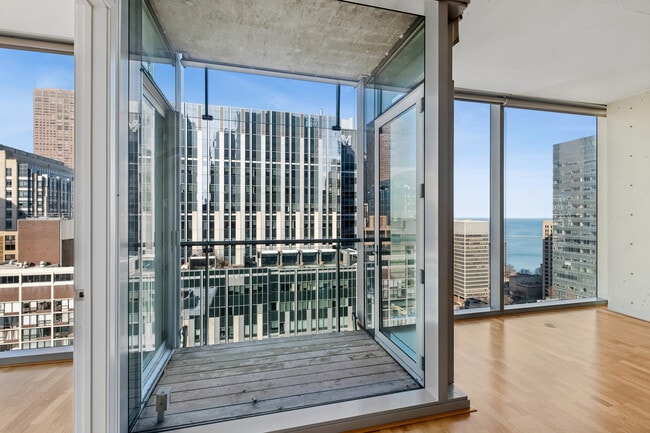 Building Photo - 600 N Fairbanks Ct