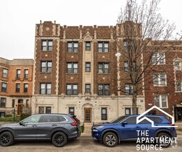 Building Photo - 948 W Cuyler Ave