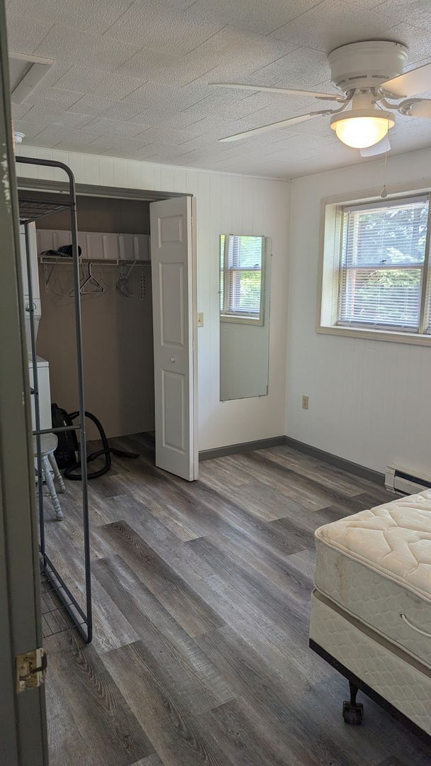 Building Photo - Charming 1 Bedroom Apartment located in beautiful Sylva NC $950 a month-available July 1st