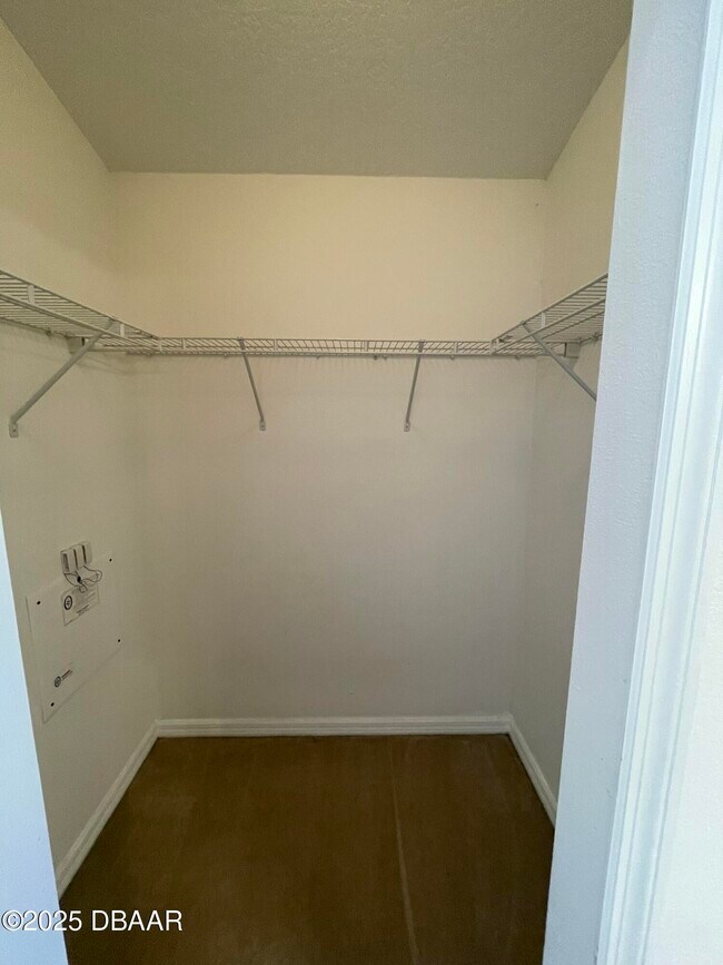 Building Photo - 613 Coral Trace Blvd