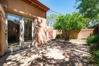 Building Photo - Casados St. - 247