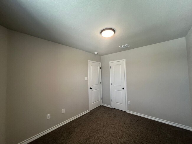 Building Photo - 6302 Luglio Ln