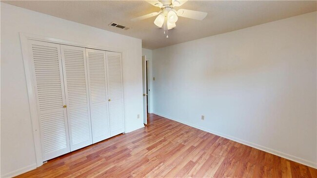 Building Photo - 212 Nack Ln