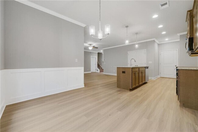 Building Photo - 2083 Easterwood Ct.