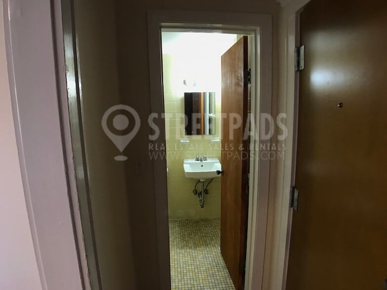 Building Photo - 1315 Commonwealth Ave