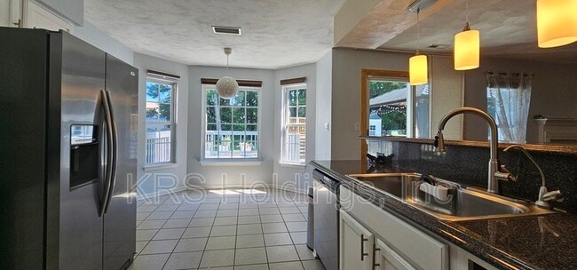 Building Photo - 25 Gallaer Ct