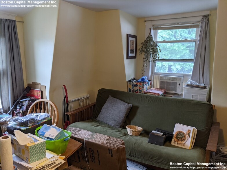 Building Photo - 464 Highland Ave