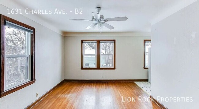 Primary Photo - 1631 Charles Ave