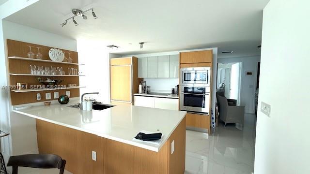 Building Photo - 460 NE 28th St