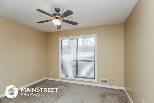 Building Photo - 5378 Springbrook Dr SW